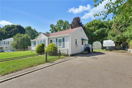 63 Taft Street, Coventry, Rhode Island 02816, USA