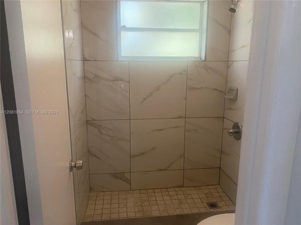 410 NW 33rd St 0, Miami, Florida 33127, Stati Uniti