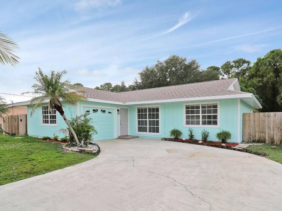 2558 SW CHESTNUT Lane, Port St. Lucie, Floride 34953, États-Unis