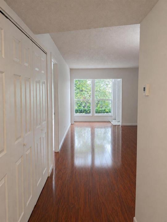 9233 SW 8TH Street 218, Boca Raton, Florida 33428, Stati Uniti