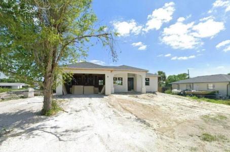 20239 GLADSTONE Avenue, Port Charlotte, Floride 33952, États-Unis