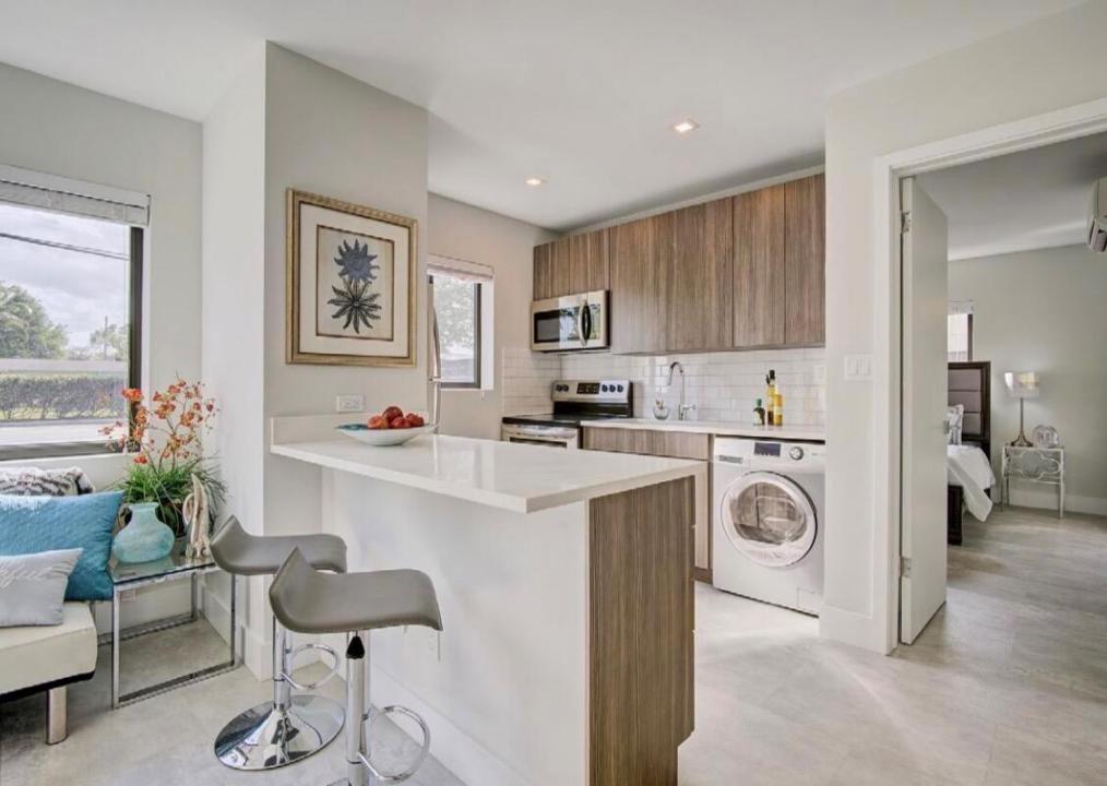 1273 NE 38th Street 3, Oakland Park, Floride 33334, États-Unis
