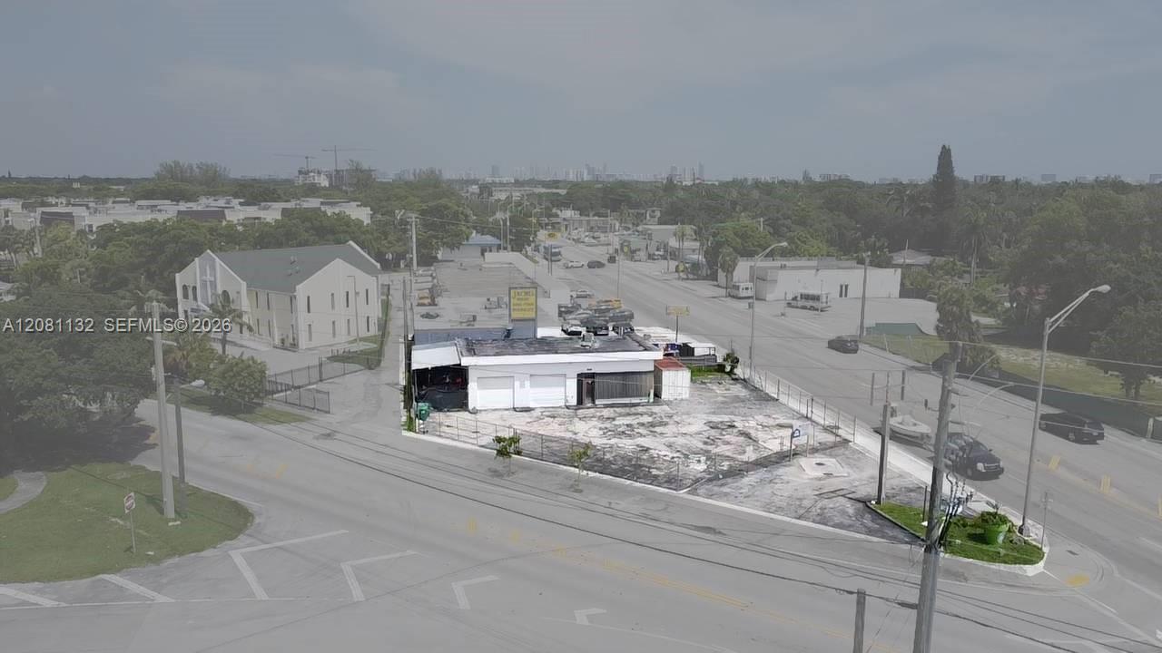 11815 NE 2nd Ave, Miami, Florida 33161, USA