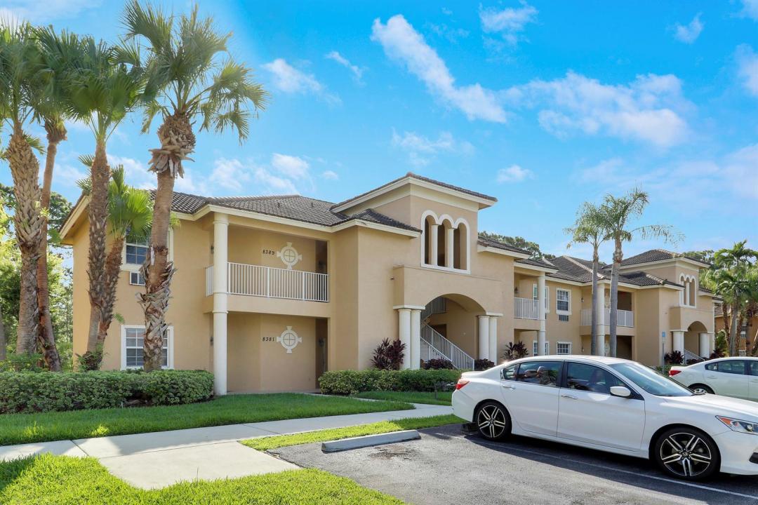 8389b Mulligan Circle, Port St. Lucie, Floride 34986, États-Unis