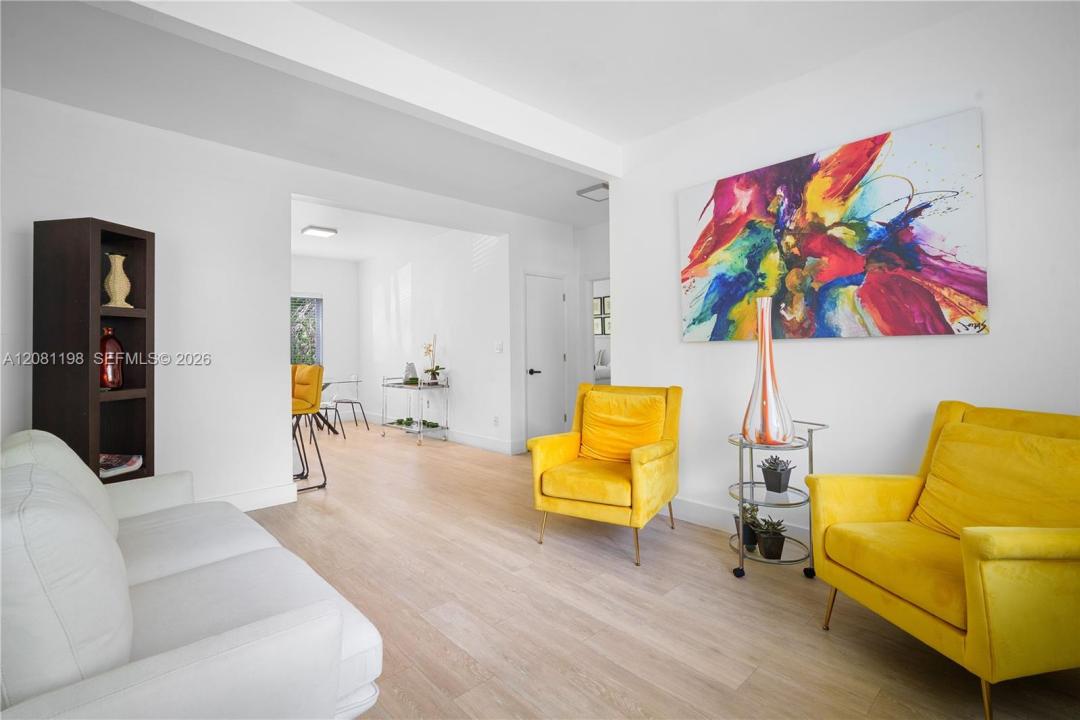 5215 NE 3rd CT 4, Miami, Floride 33137, États-Unis