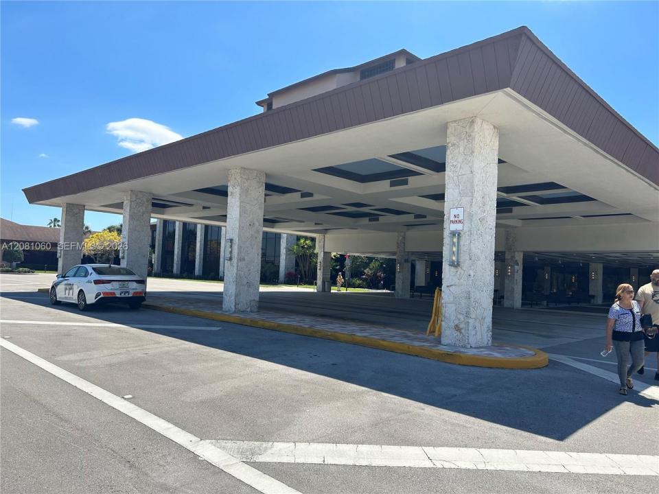 100 SW 132nd Way 305K, Pembroke Pines, Floride 33027, États-Unis