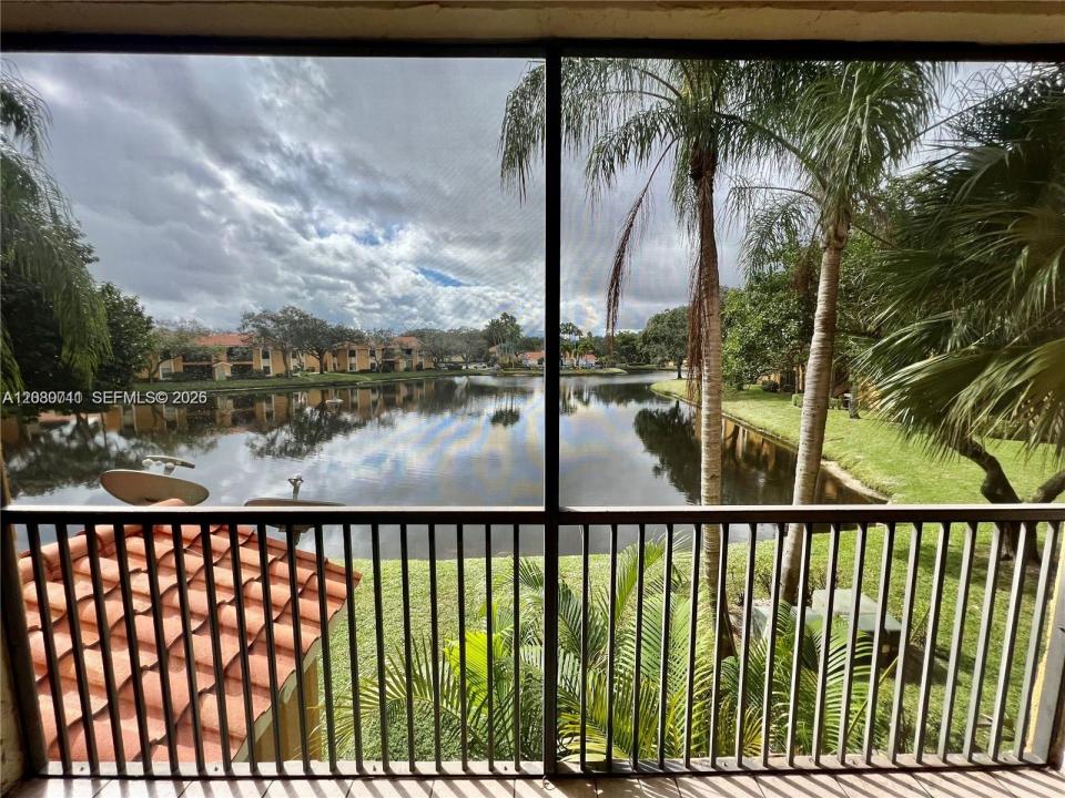 3858 Coral Tree Cir 206, Coconut Creek, Floride 33073, États-Unis