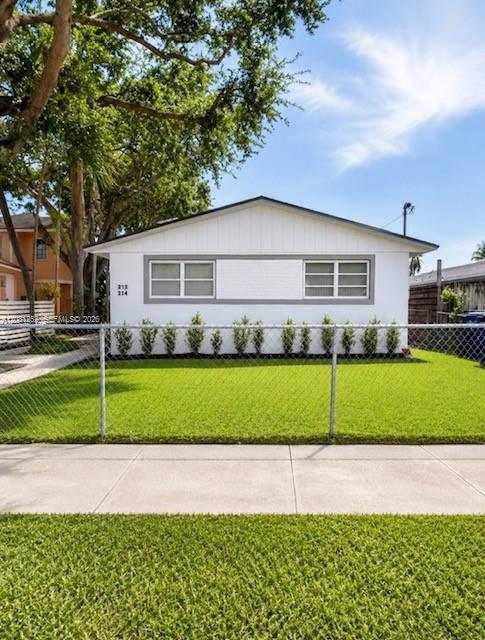 212 Northwest Blvd 214, Miami, Floride 33126, États-Unis