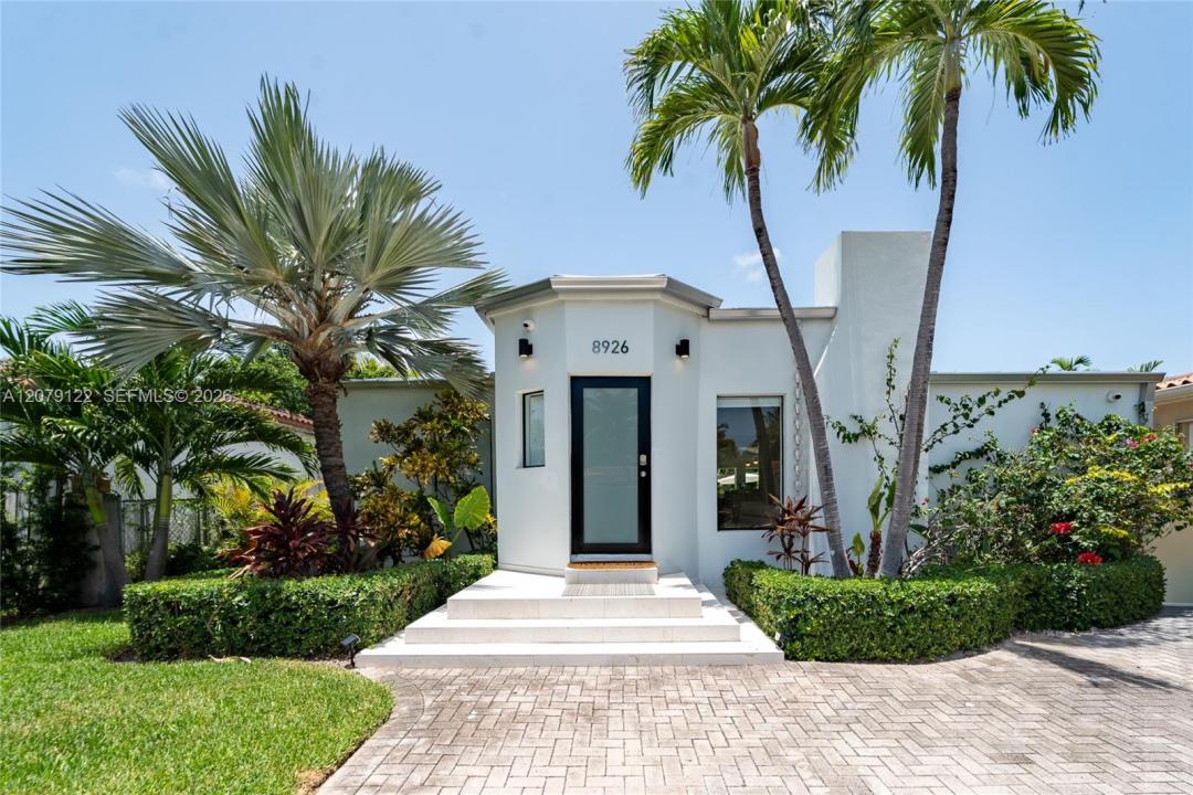 8926 Emerson Ave, Surfside, Florida 33154, HOA KỲ