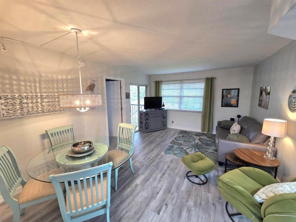 1503 SE Royal Green Circle 201, Port St. Lucie, Flórida 34952, Estados Unidos