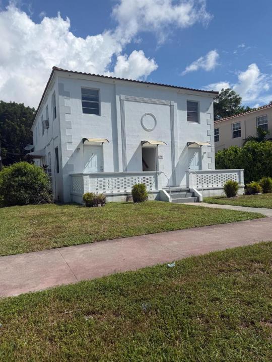 23 Sidonia Avenue 3, Coral Gables, Florida 33134, USA