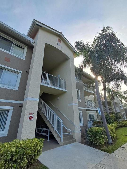 181 SW Palm Drive 204, Port St. Lucie, Floride 34986, États-Unis