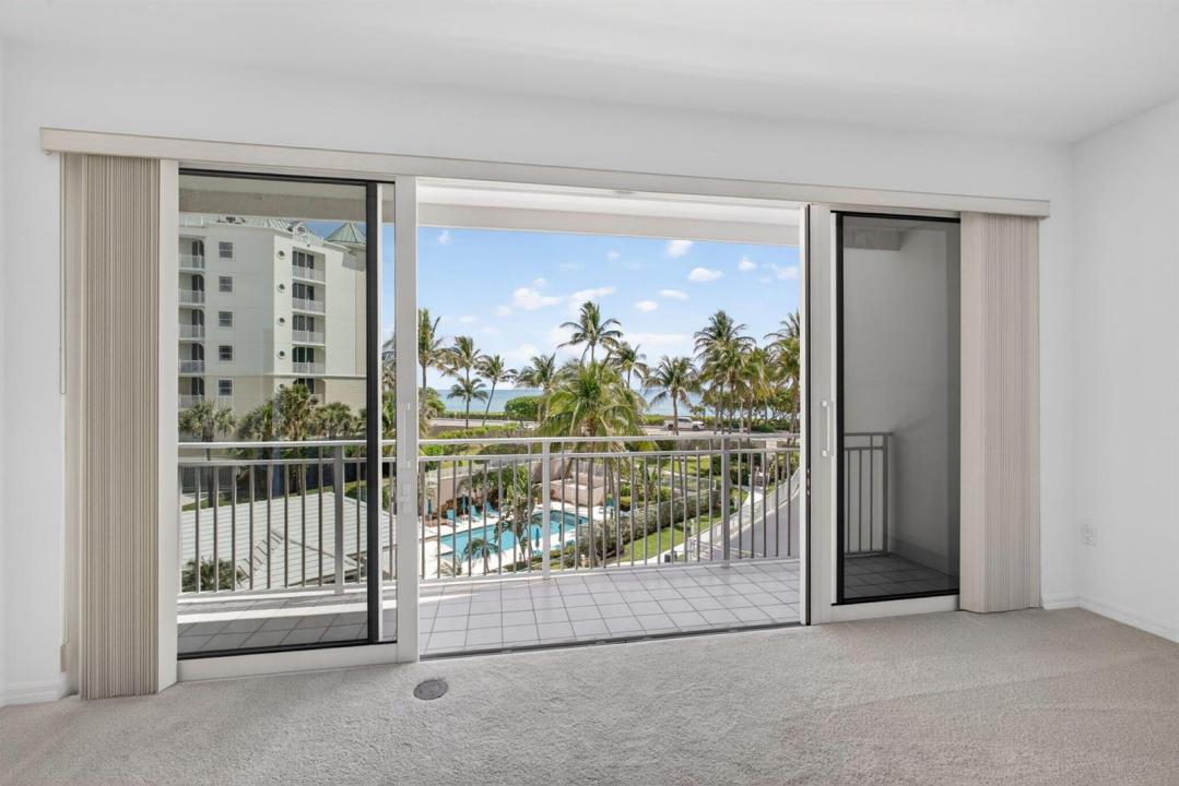 1660 S Highway A1A (Incl. separate deeded guest suite) 222, Jupiter, Florida 33477, USA