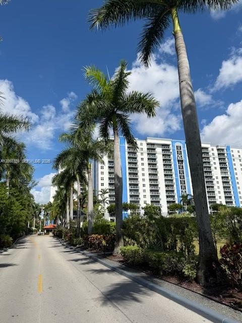 5091 NW 7th St 1008, Miami, Florida 33126, USA