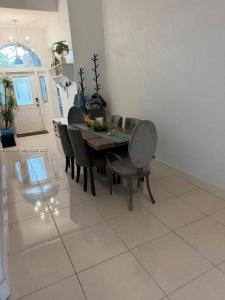 9771 NW 32nd St, Doral, Florida 33172, USA