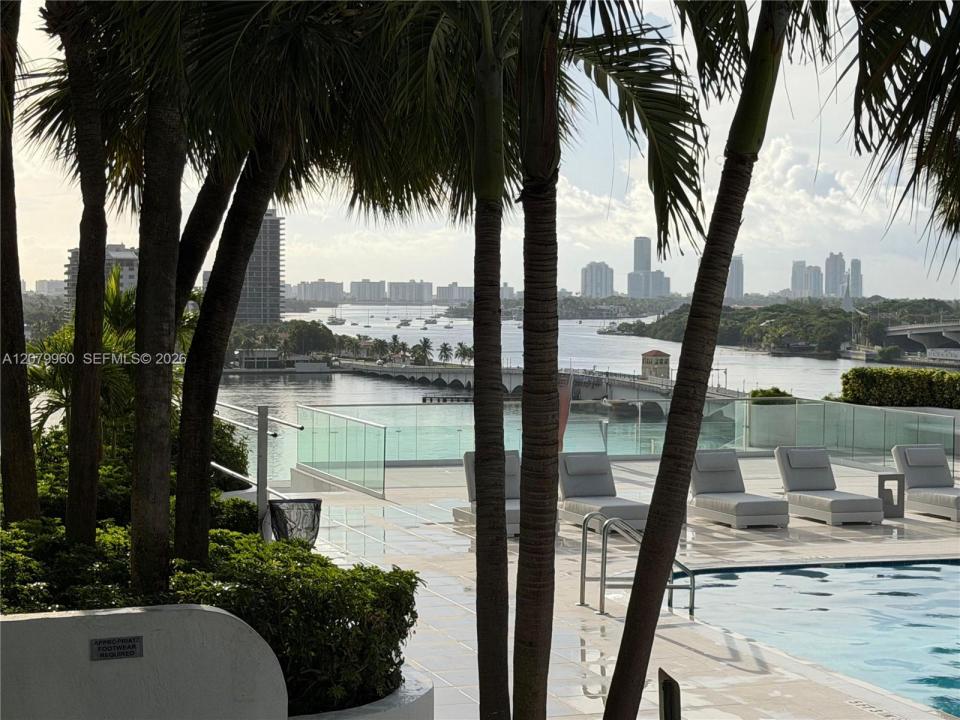 1717 N Bayshore Dr A-1145, Miami, Florida 33132, Amerika Birleşik Devletleri