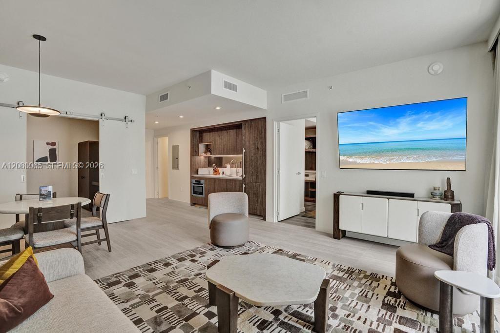 1611 SW 2nd Ave 402, Miami, Floride 33129, États-Unis