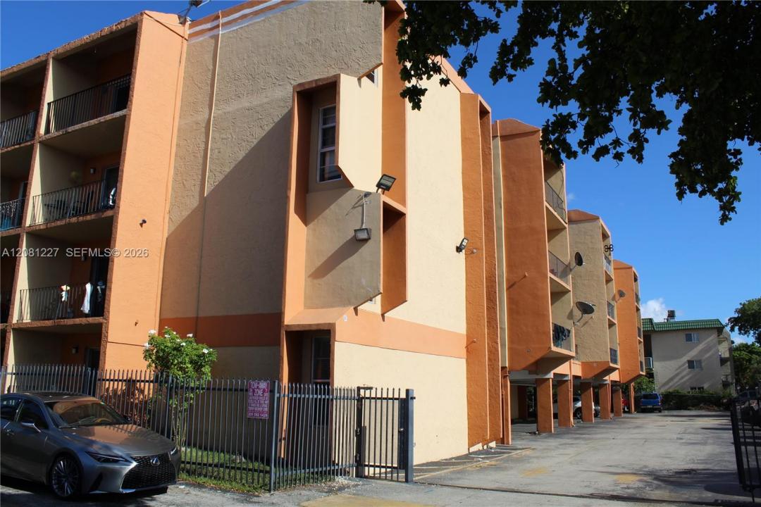 6780 W 2nd Ct 401, Hialeah, Floride 33012, États-Unis