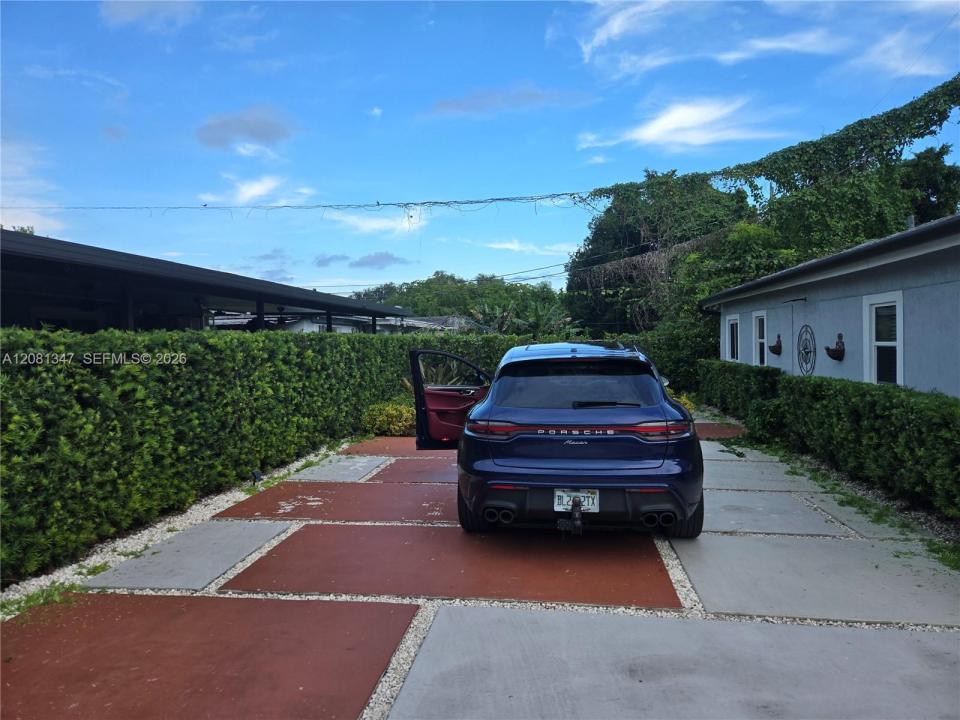 9230 SW 35th St back left, Miami, Floride 33165, États-Unis