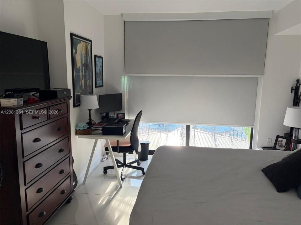 5252 NW 85th Ave 1409, Doral, Florida 33166, USA