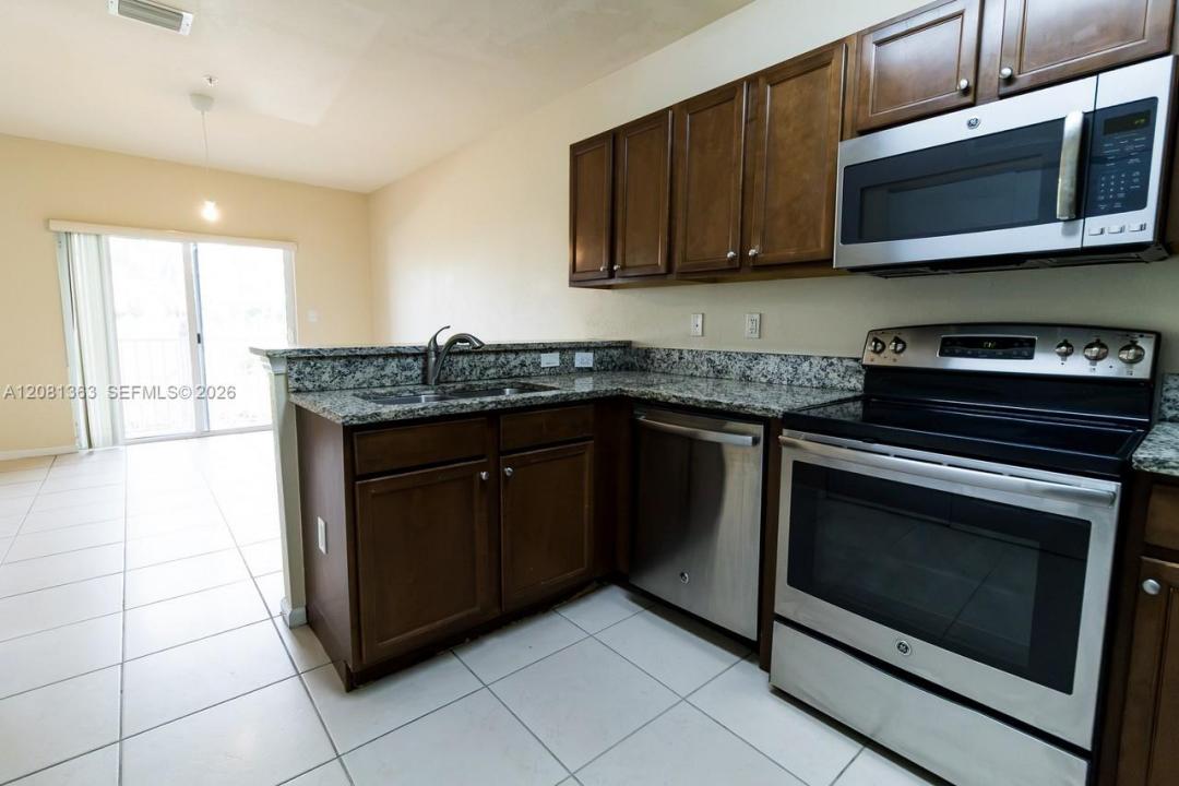 8800 NW 97th Ave 208, Doral, Floride 33178, États-Unis