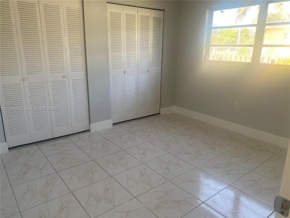 412 NW 33rd St 0, Miami, Floryda 33127, USA
