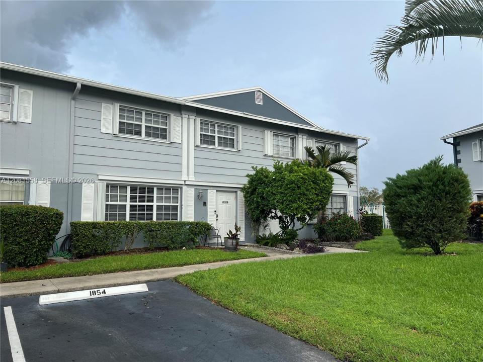 1854 SW 81st Ter 6-17, Davie, Flórida 33324, Estados Unidos