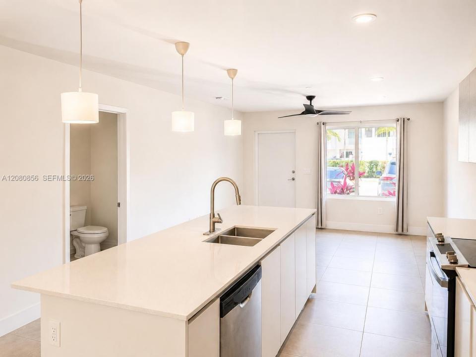 2555 NE 193 ST 2112, Aventura, Florida 33180, Stati Uniti