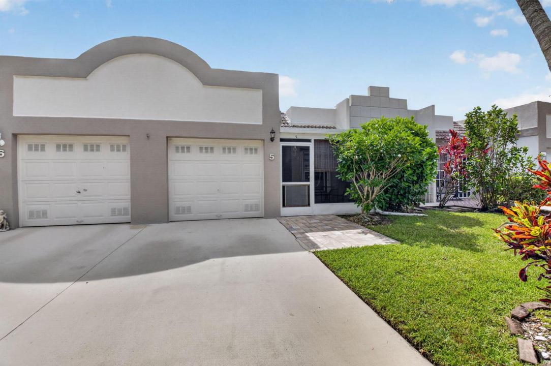 18940 Stewart Circle 5, Boca Raton, Florida 33496, USA