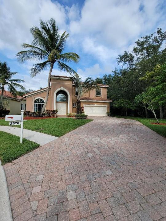 2620 Sandy Cay, West Palm Beach, Florida 33411, USA