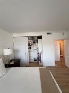 700 Biltmore Way 504, Coral Gables, Флорида 33134, Соединенные Штаты