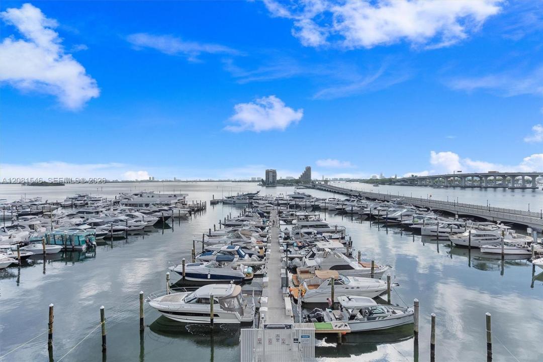 555 NE 15th St 515, Miami, Florida 33132, USA
