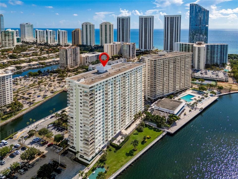 500 Bayview Dr 825, Sunny Isles Beach, Floride 33160, États-Unis