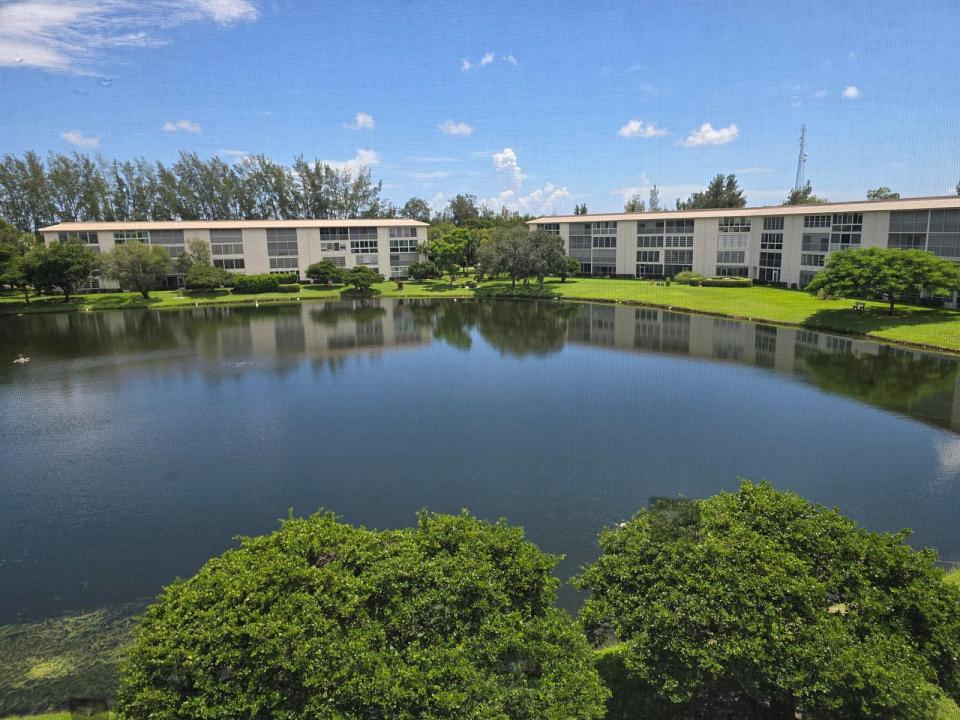 1902 Bermuda Circle E4, Coconut Creek, Floride 33066, États-Unis