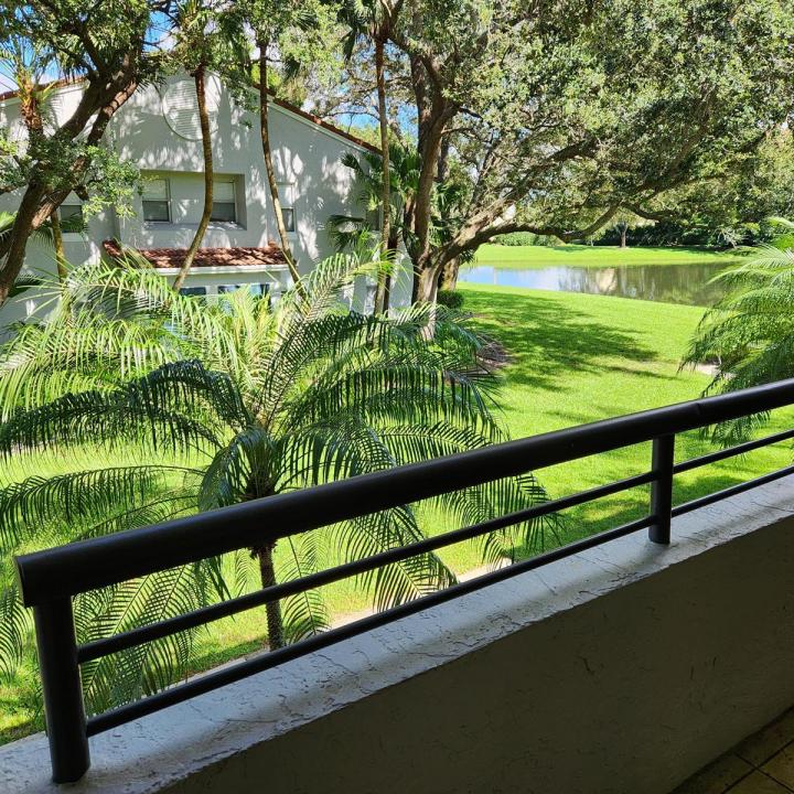 851 Lyons Road 22203, Coconut Creek, Floride 33063, États-Unis
