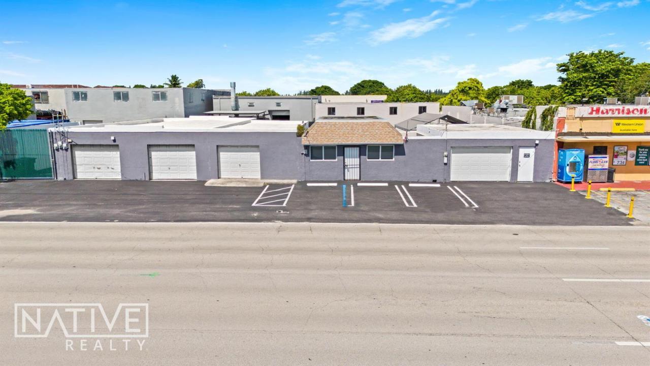 225 N Dixie Highway, Hallandale Beach, Floride 33009, États-Unis