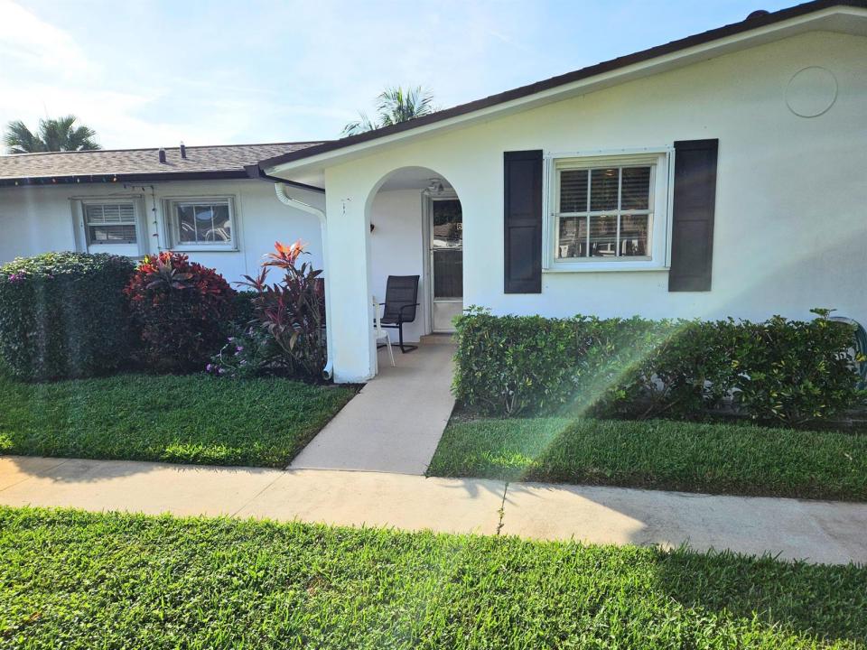 2920 CROSLEY E Drive B, West Palm Beach, Floride 33415, États-Unis