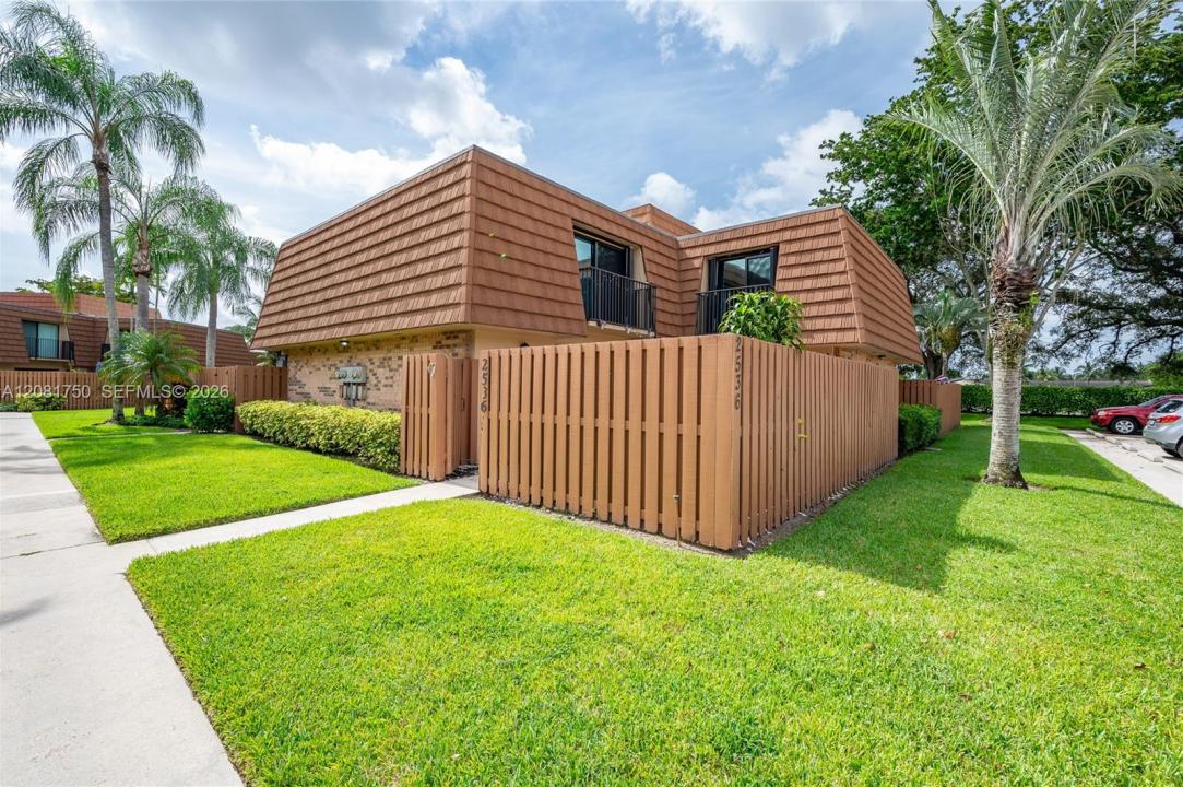 2536 Camelot Ct 2536, Cooper City, Florida 33026, Stati Uniti
