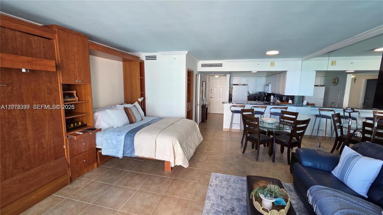 2501 S Ocean Dr 809, Hollywood, Florida 33019, USA