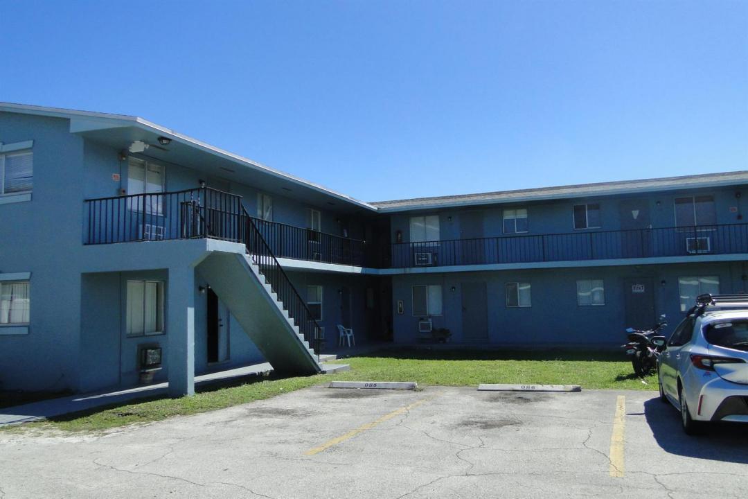 1829 N A Street 14, Floride 33460, États-Unis