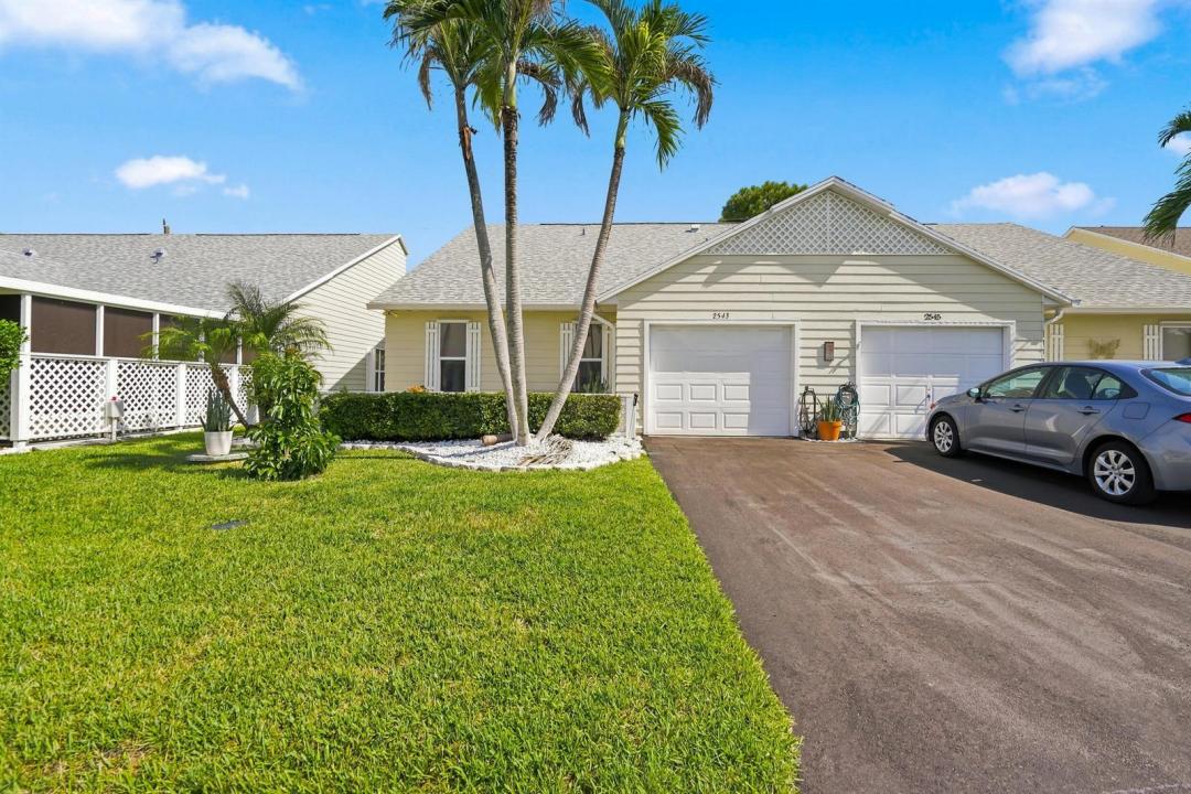 2543 SE Tropical E Circle, Port St. Lucie, Floride 34952, États-Unis