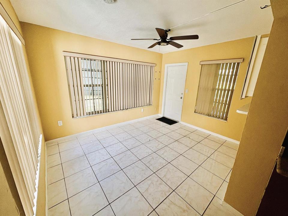 1685 NW 60TH Avenue B, Sunrise, Florida 33313, USA