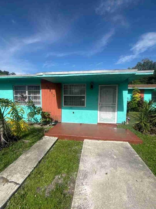 15813 NW 38th Pl 15813, Miami Gardens, Florida 33054, USA