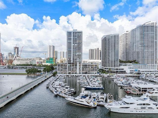 555 NE 15th St 28D, Miami, Florida 33132, USA