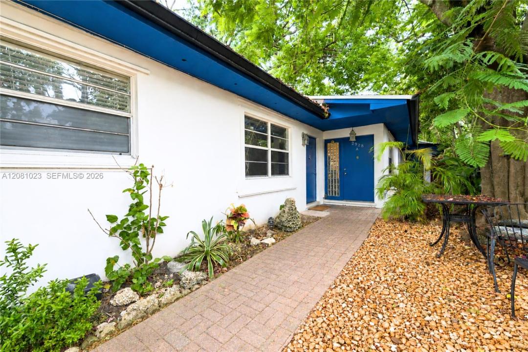2928 Louise St 30, Miami, Floride 33133, États-Unis