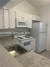 2451 NW 56th Ave 1-205, Lauderhill, Floryda 33313, USA