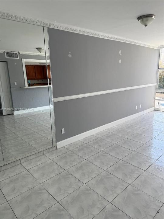 210 172 ST 326, Sunny Isles Beach, Floride 33160, États-Unis