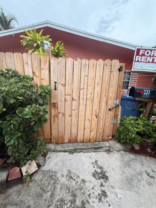 321 NW 57TH Street, Oakland Park, Florida 33309, Stati Uniti