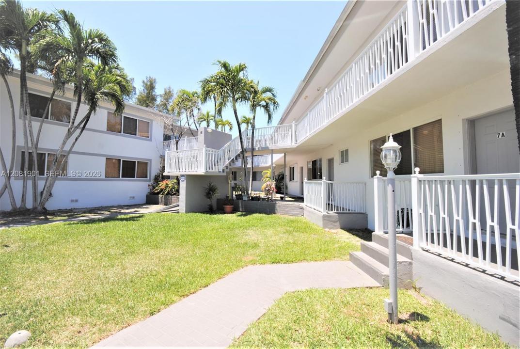75 S Shore Dr 4B, Miami Beach, Florida 33141, Stati Uniti