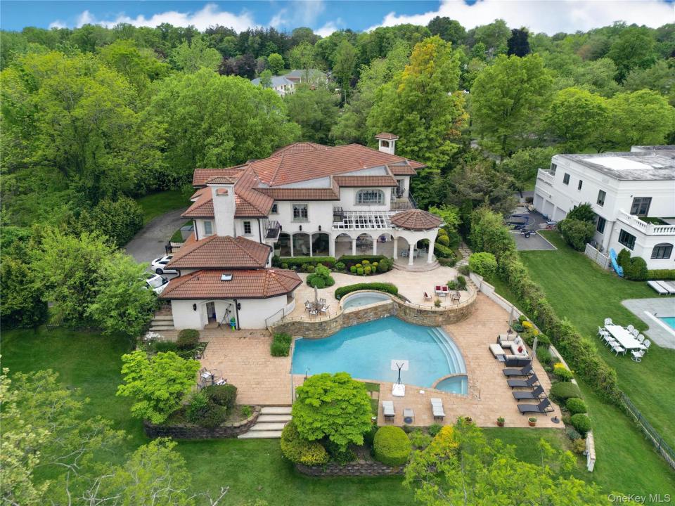 17 Split Rock Drive, North Hempstead, Nueva York 11024, Estados Unidos